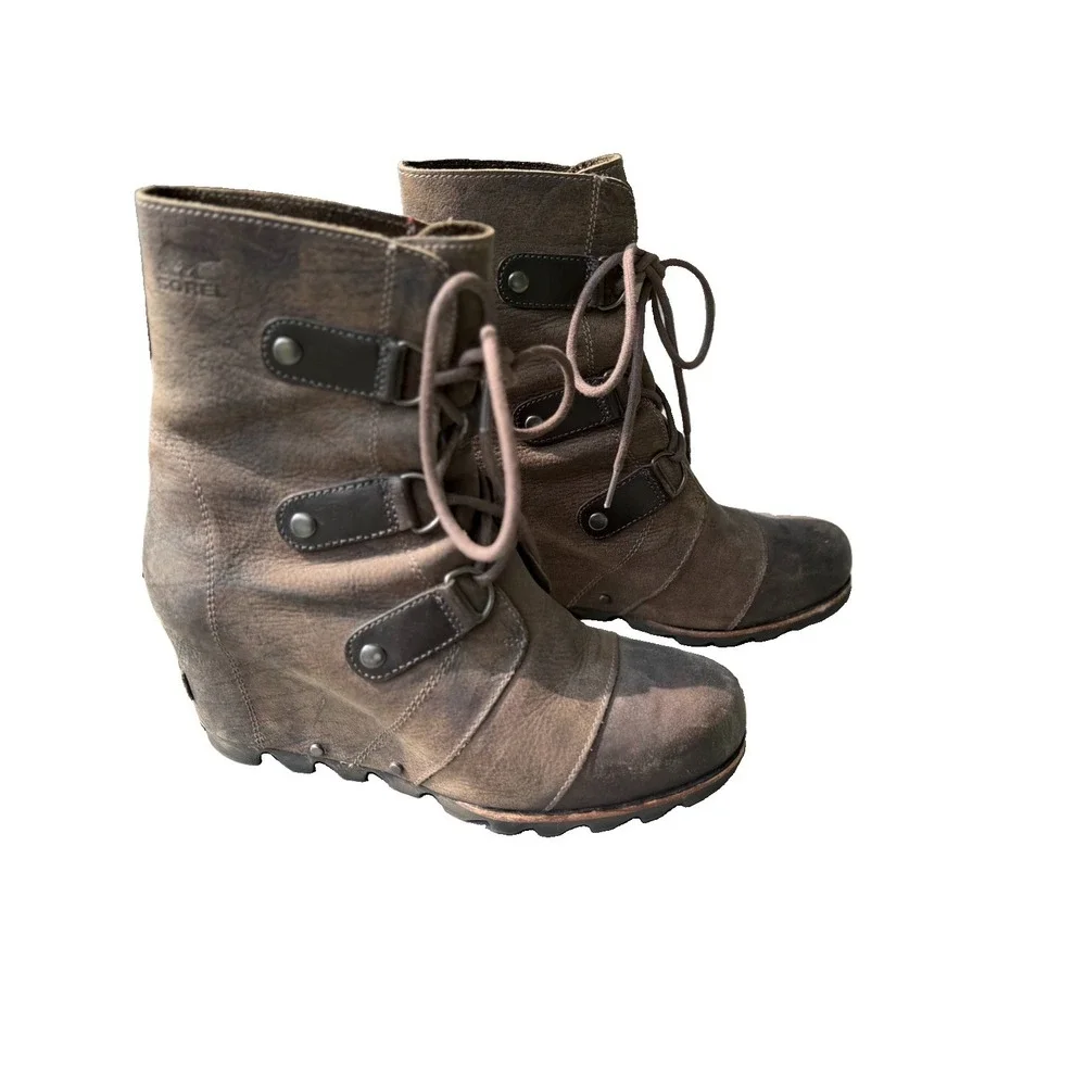 Sorel Womens Joan of Arctic Boot Size 9 Brown Rustic Leather Wedge LaceUp Bootie